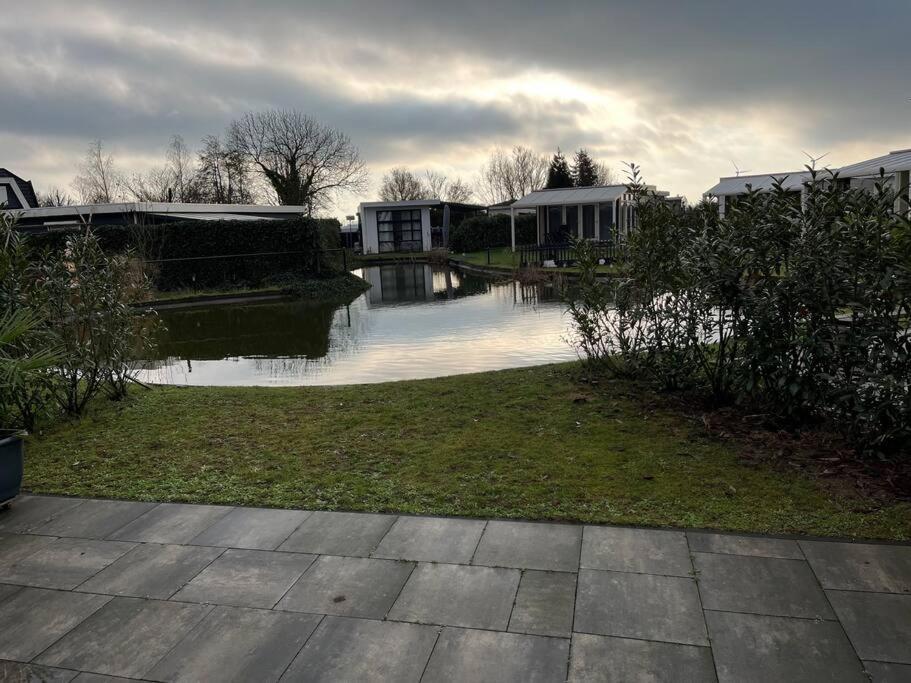 Luxus Chalet Waterfront Lathum Exterior foto