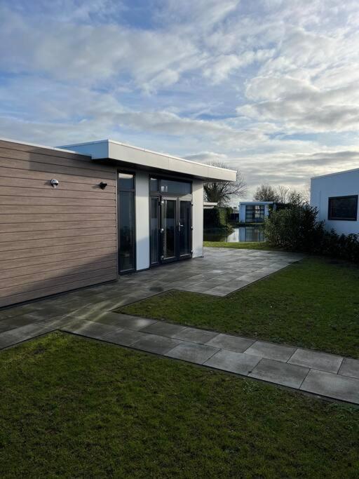 Luxus Chalet Waterfront Lathum Exterior foto