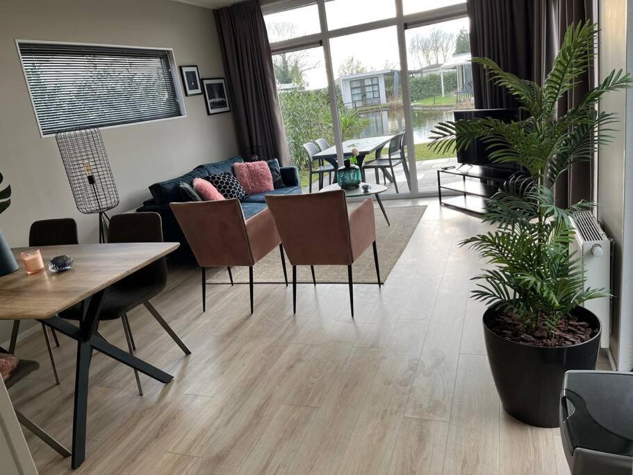 Luxus Chalet Waterfront Lathum Exterior foto
